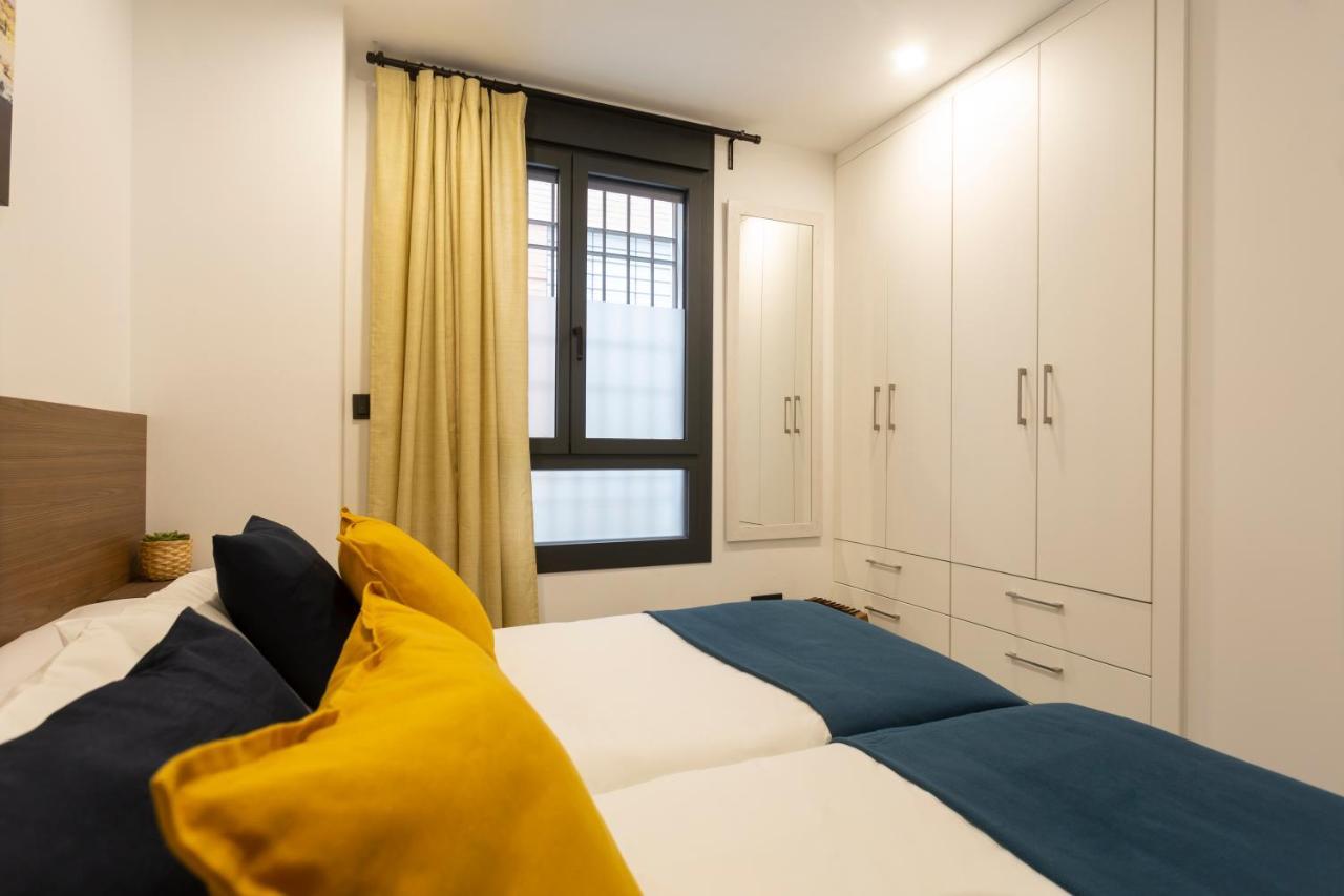 Apartamentos Bajeles Sevilla Urban Eksteriør bilde