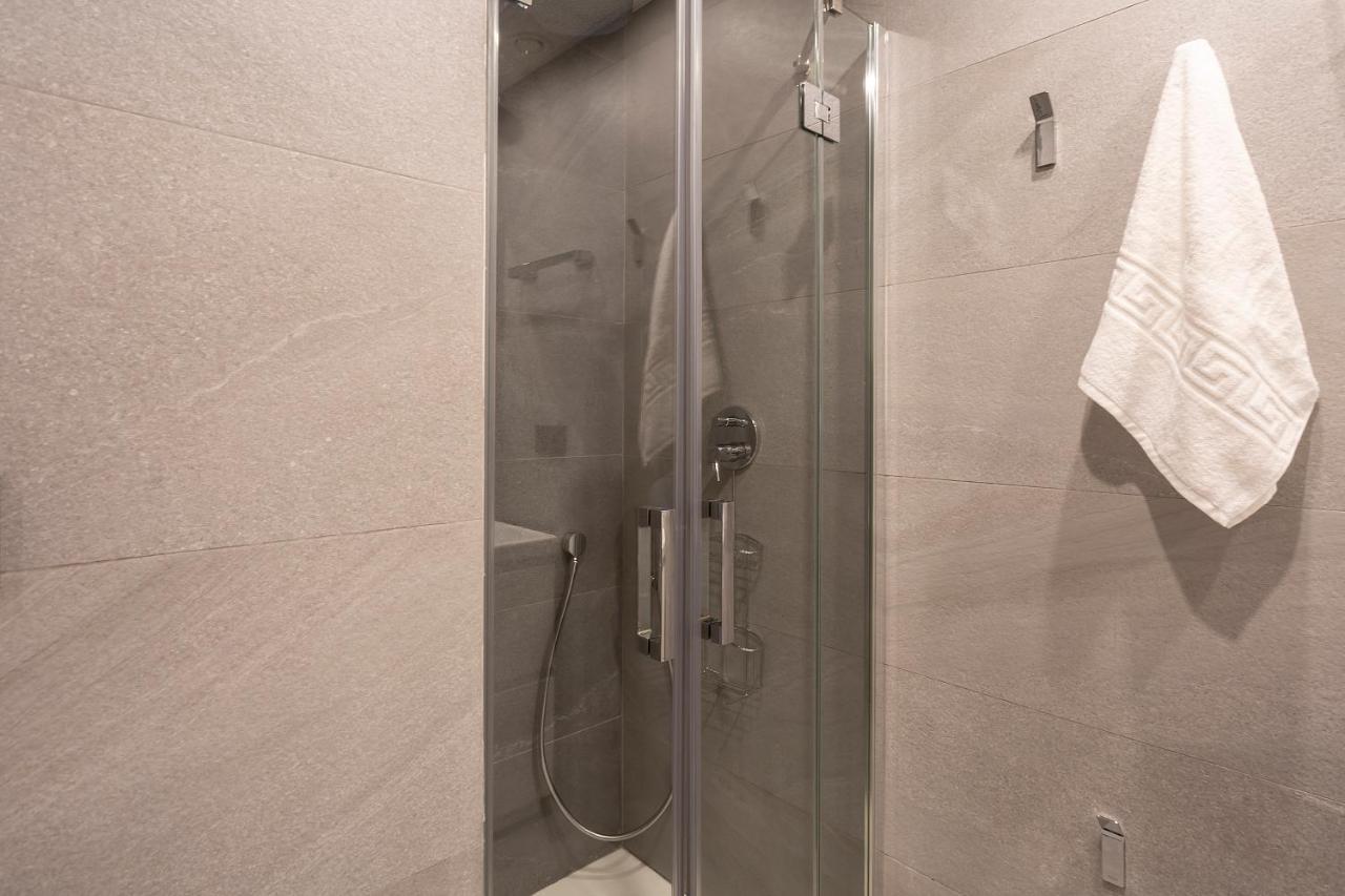 Apartamentos Bajeles Sevilla Urban Eksteriør bilde