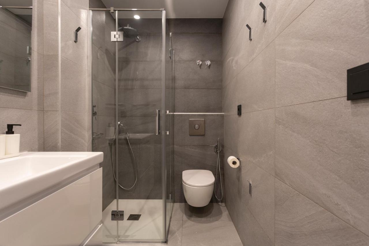 Apartamentos Bajeles Sevilla Urban Eksteriør bilde